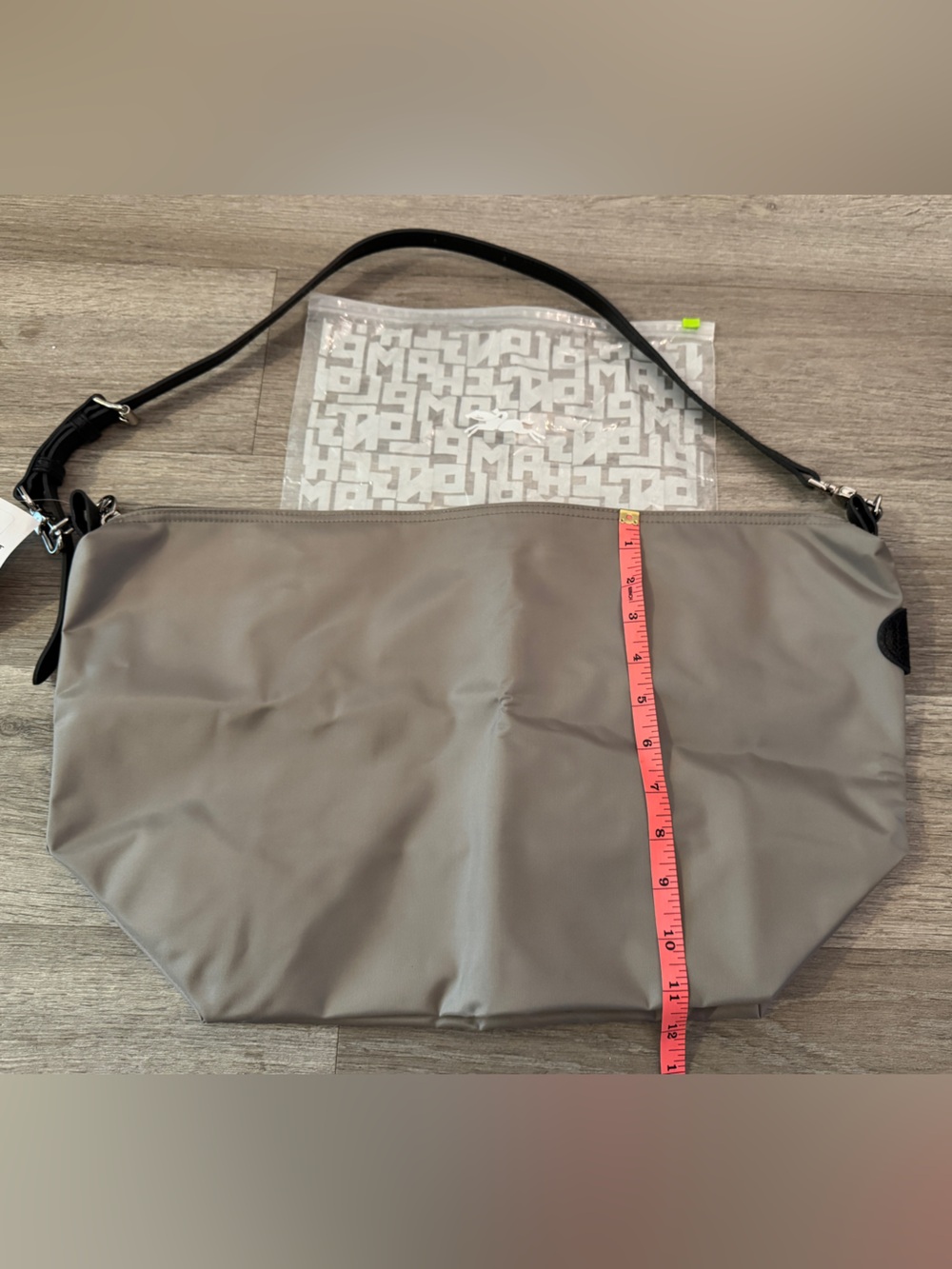 Longchamp Le Slouch Canvas Hobo Bag In Turtledove - Picture 3 of 8